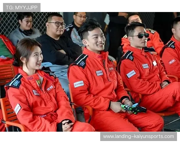 赛车终极对决：最后五圈互超五次的巅峰瞬间