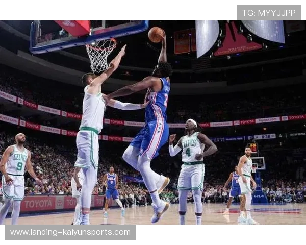 76人利用恩比德护框优势扩大领先,场面压制明显